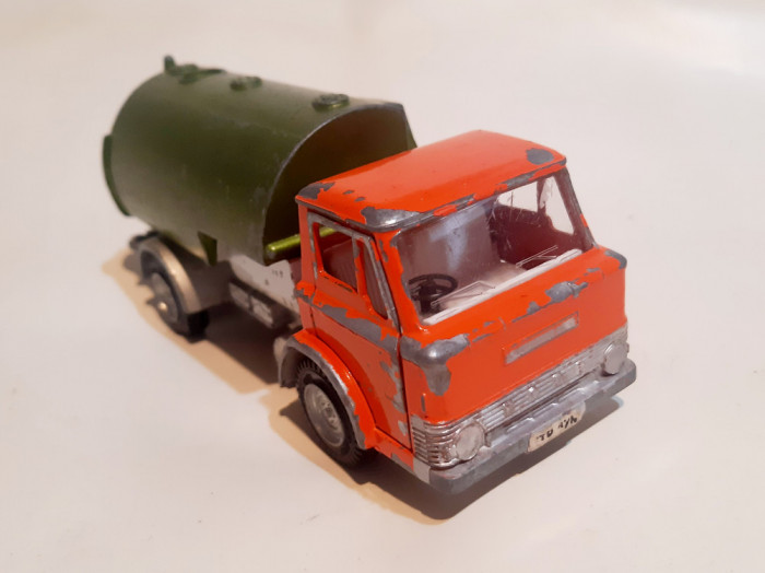 Johnston Road Sweeper, Dinky