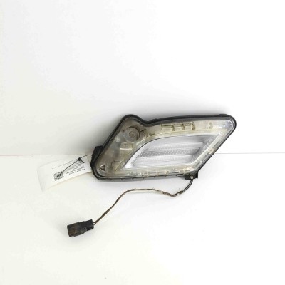 Proieitor suplimentar dreapta față VOLVO S60 II 2013 OEM: 89091135 foto