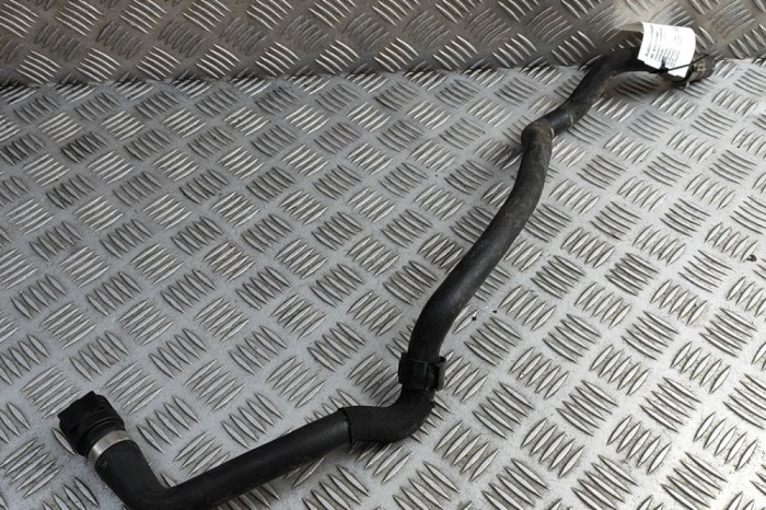 Furtun de lichid de răcire BMW 3 G20, G28 2022 OEM: 9398956 31201562