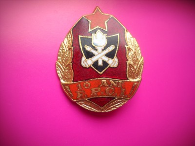 HOPCT ROMANIA INSIGNA POMPIER / POMPIERI 10 ANI FPCI [ 3 ] PAZA CONTRA INCENDIILOR-MAI-MINISTERUL DE INTERNE foto