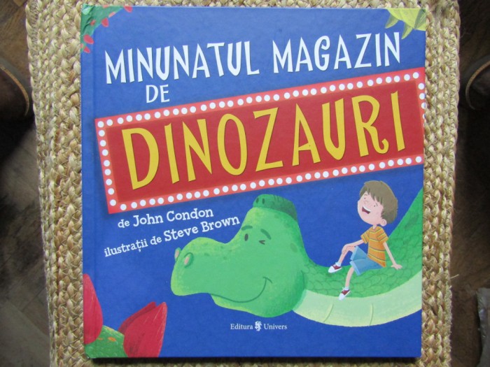 Minunatul magazin de dinozauri - Steve Brown, Univers