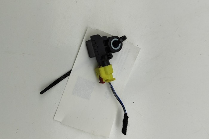 Senzor de impact st&acirc;nga față VW CADDY V SBB, SBJ 2023 OEM: 1EA959651 30814678