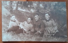Fotografie tip carte postala, patru militari, perioada interbelica