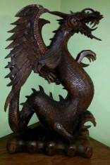 Superb dragon din lemn masiv sculptat integral manual foto