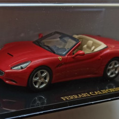 Macheta Ferrari California 2008 rosu - IXO/Altaya 1/43