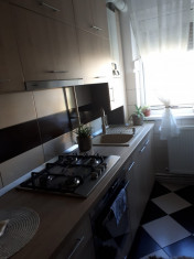 Vand/Schimb apartament cu 2 camere cu 3 plus diferenta foto