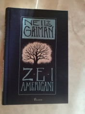 Neil Gaiman - Zei Americani foto