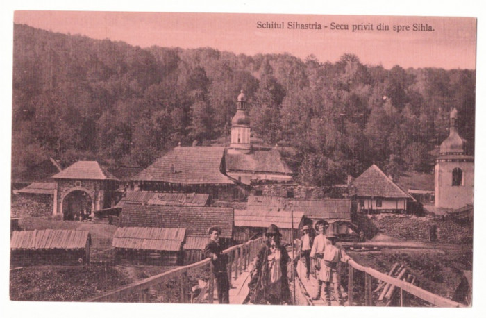 1368 - Schitul SIHASTRIA, Neamt, Ethnic on the bridge - old postcard - unused