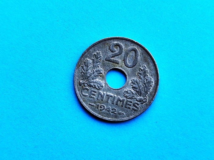 20 Centimes 1942 Franta -Zinc-in realitate arata bine