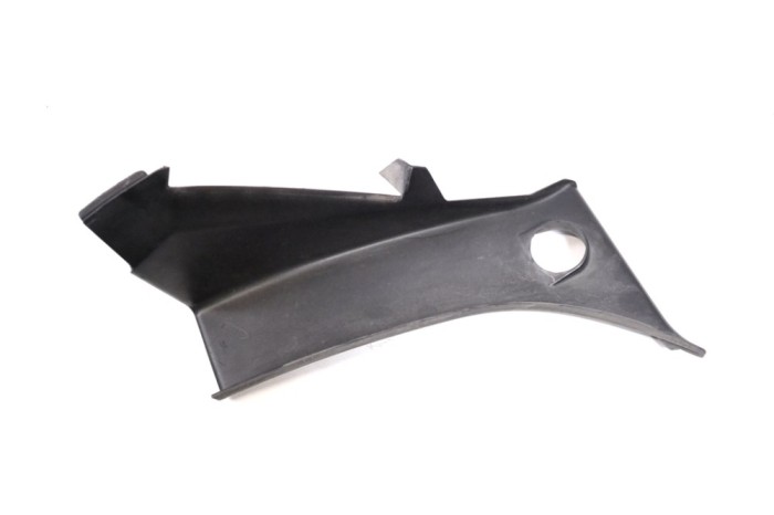 Ornament picurator haion dreapta TESLA MODEL S 2014 OEM: 1006675-00-D | 13742206