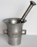 Mojar cu pistil cu 2 capete, produs din duraluminiu la IMS Resita, piua din perioada comunista, obiect de uz casnic in Epoca de Aur
