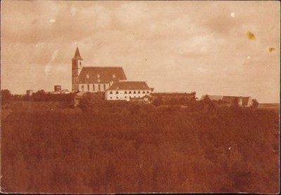 P960 Biserică &amp;icirc;n cetate foto