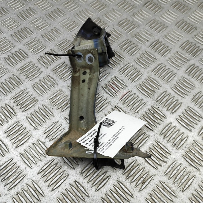 Suport aripa dreapta față VW PASSAT Variant B8 3G5 2016 OEM: 3G0821142,3G0809471,3G0821142A 32751695