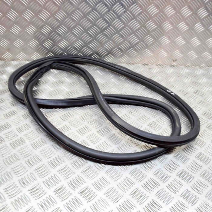 Garnitura ușă dreapta spate VW GOLF VII 5G1, BQ1, BE1, BE2 2019 OEM: 5G6867914B