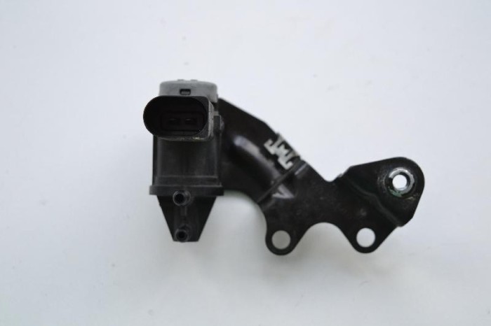 Supapa solenoid AUDI A6 4G2, C7, 4GC 2014 OEM: 1K0906283A 2412926