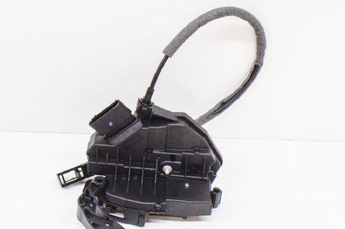 &Icirc;ncuietoare ușă st&acirc;nga față FORD FOCUS III 2016 OEM: BM5A-A21813-DF,921763-106 11484676