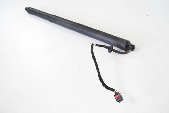 Amortizor haion st&acirc;nga PORSCHE MACAN 95B 2015 OEM: 95B827851B 3961603