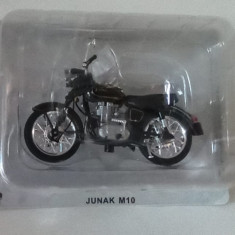 Macheta motocicleta Junak M-10 - DeAgostini Masini de Legenda Polonia 1/24