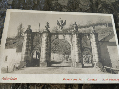 Carte postala Alba Iulia, Poarta de Jos, Cetatea, circulata 1930 Mihai copil foto