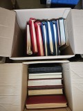 Doua cutii mari pline cu materiale filatelice, mii si mii de timbre in clasoare si albume