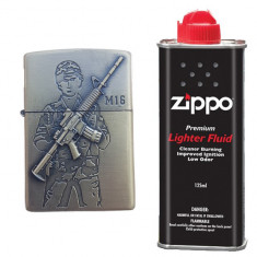 Bricheta tip zippo, 3D relief, metalica, soldat pusca M16 si lichid zippo 125 ml