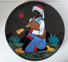 Farfurie ceramica H. Arfaoui A.C. Tunisia, decorativa, cantaret, muzician traditional instrument de suflat, 32cm diametru, Africa, Folk Art