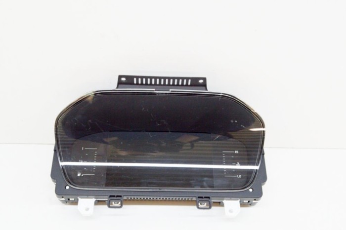 Ceas de bord VOLVO XC60 II 246 2017 OEM: 32200338,0263719266 13551628