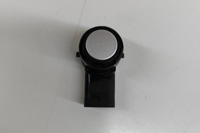 Senzor de parcare spate VW GOLF VII 5G1, BQ1, BE1, BE2 2015 OEM: 5Q0919275 29752696