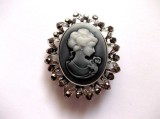 Brosa Camee Vintage cu Marcasite, 60x45mm, Bijuterie Fashion Eleganta