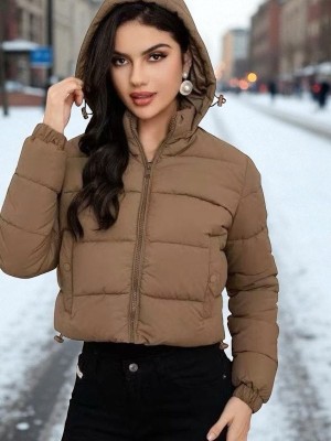 Geacă scurtă de damă cu glugă și fermoar foto