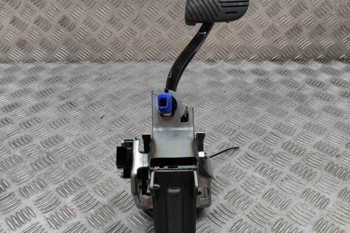 Pedala de fr&acirc;nă KIA EV6 CV 2022 OEM: 32800-CV100 22943479