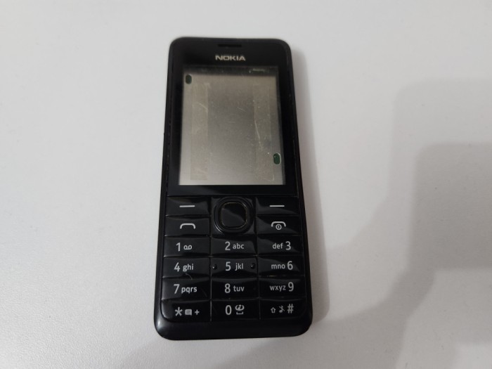 Carcasa pentru Nokia Asha 301 folosita