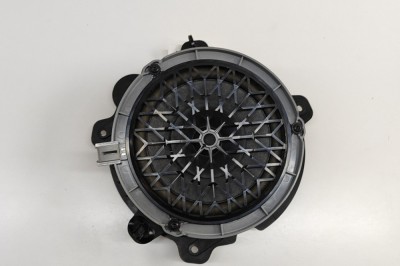 Difuzor ușă dreapta spate PEUGEOT 2008 II 2023 OEM: 9809320260 30421732 foto