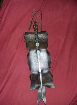 arma veche panolie,panoplie veche piele+sabie maner soldat,original,colectie,T.G foto