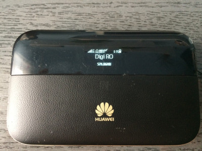 ROUTER PORTABIL 4G HUAWEI MOBILE WIFI PRO2 E5885LS-93A FUNCTIONAL.CITITI ANUNTUL foto