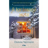 A kar&aacute;csonyi asztal - Donna Vanliere