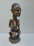 Statueta africana din lemn