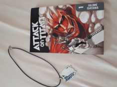 Attack on Titan vol 1 + colier de zinc survey corps foto