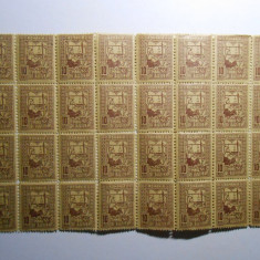 Bloc de 32 timbre , 10 bani brun, tesatoarea, nestampilat