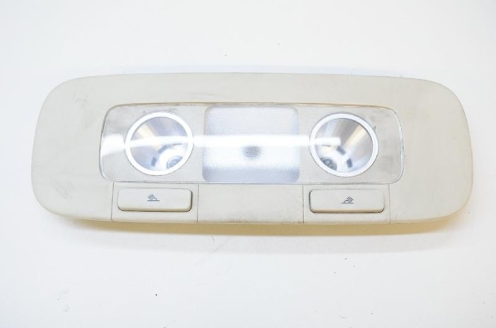 Iluminare interioară VW PASSAT CC 357 2011 OEM: 3C0947291E 2811473