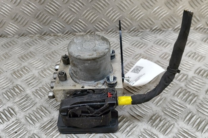Pompa ABS TESLA MODEL Y 2024 OEM: 104474500B 30356664