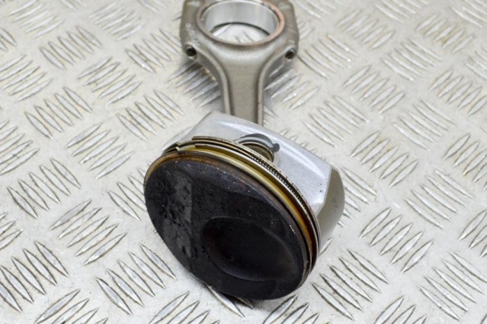 Piston PORSCHE CAYENNE 92A 2015 OEM: 94810301922,948.103.019.22,94810304827,948.103.048.27 13769323