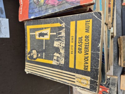 Orașul revolverelor mute vintage foto