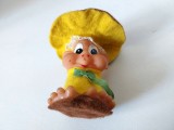 Cumpara ieftin ** Jucarie vintage din DDR, trol ciupercuta, anii 70, 9cm, cauciuc si fetru
