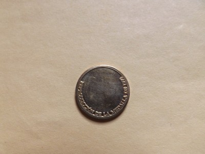 Medalia Fecioara Maria cu pruncul Isus - replica foto