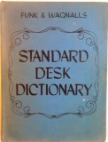 STANDARD DESK DICTIONARY de FUNK &amp; WAGNALLS, 1971