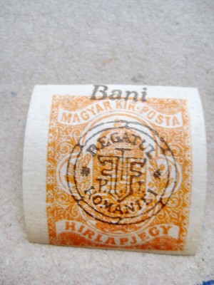 B936B-I-Timbru Romania supratipar Posta maghiara bani nedantelat. foto