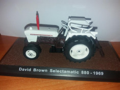 Macheta tractor David Brown Selectamatic 880-1969 scara 1:32 foto