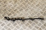 Rampa de combustibil dreapta BMW 7 F01, F02 2011 OEM: 7547599 | 14564233