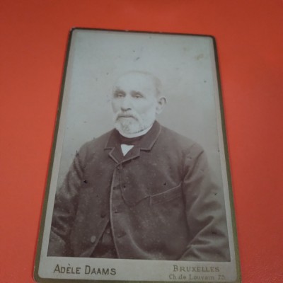 FOTO BARBAT ANII 1900 VECHI PE CARTON GROS 10 / 7 CM DE COLECTIE RARA! foto